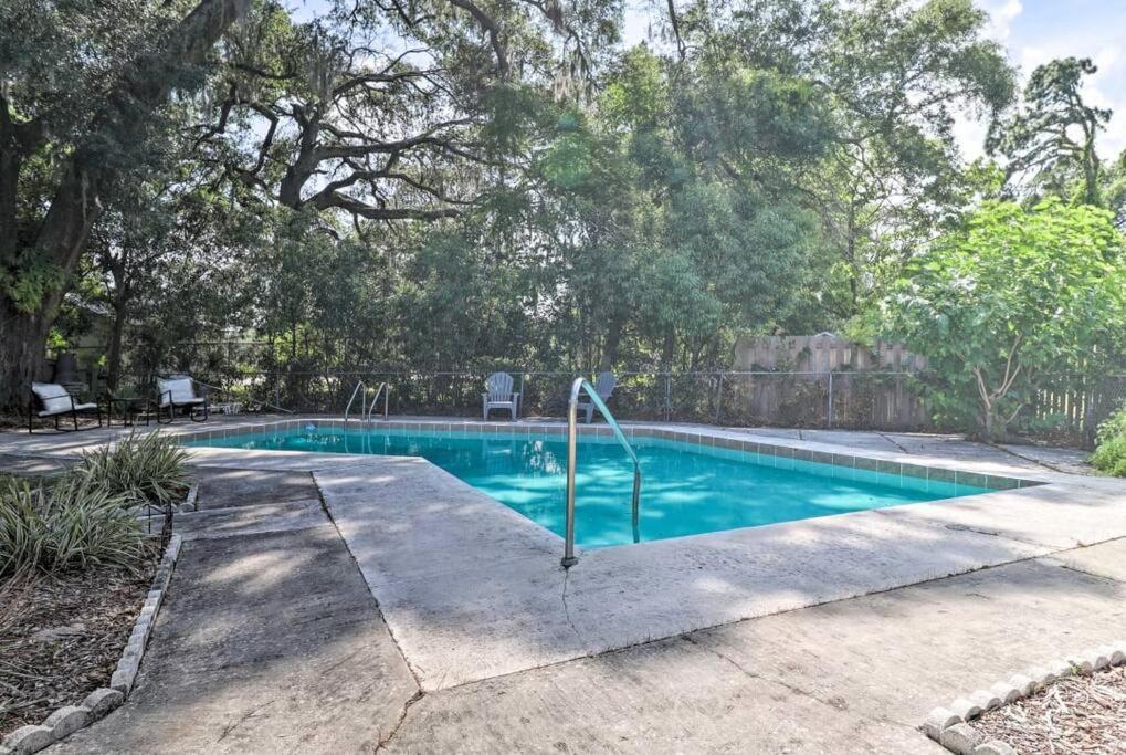 Pool Home Sleeps 6 With Large Fenced Yard แจ็กสันวิลล์ ภายนอก รูปภาพ